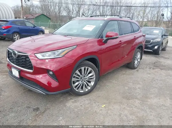 5TDKDRBH3RS544295 2024 TOYOTA HIGHLANDER - Image 2