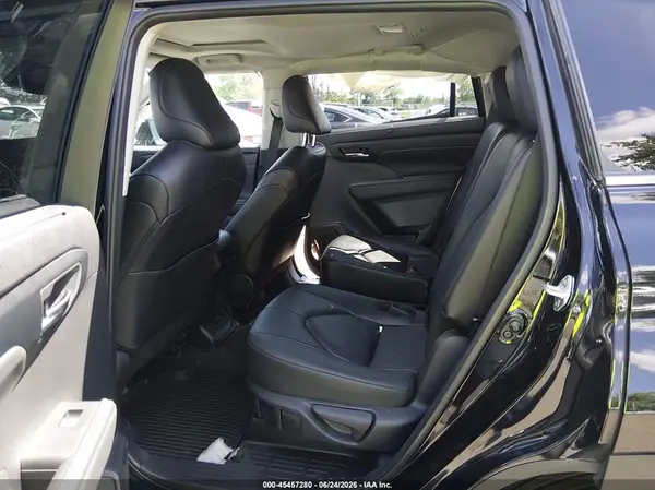 5TDKDRBH3RS558505 2024 TOYOTA HIGHLANDER - Image 8