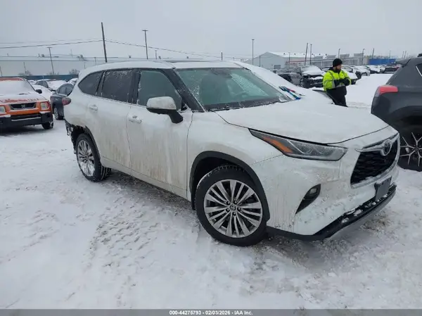 5TDKDRBH3RS559413 2024 TOYOTA HIGHLANDER - Image 1