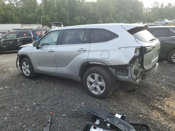 5TDKDRBH3RS561551 2024 TOYOTA HIGHLANDER - Image 2