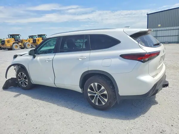 5TDKDRBH3RS574459 2024 TOYOTA HIGHLANDER - Image 2