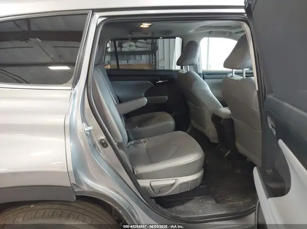 5TDKDRBH3SS593602 2025 TOYOTA HIGHLANDER - Image 8