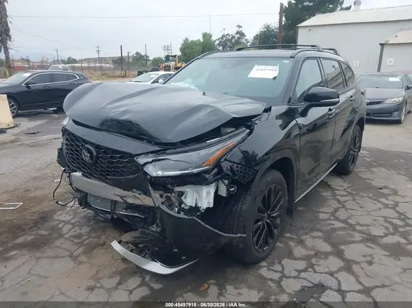 5TDKDRBH3TS600906 2026 TOYOTA HIGHLANDER - Image 2