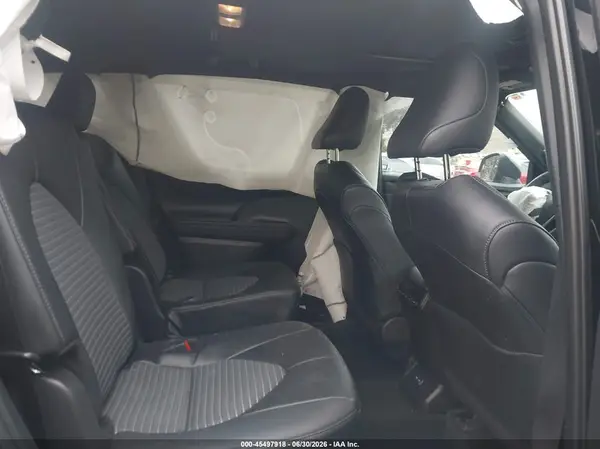 5TDKDRBH3TS600906 2026 TOYOTA HIGHLANDER - Image 8