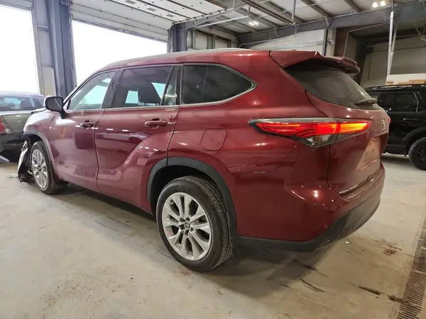 5TDKDRBH4PS000613 2023 TOYOTA HIGHLANDER - Image 2