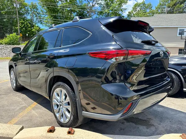 5TDKDRBH4PS001390 2023 TOYOTA HIGHLANDER - Image 2