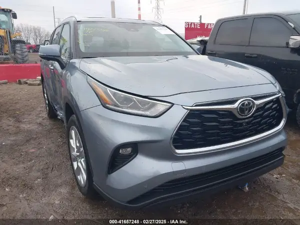 5TDKDRBH4PS003270 2023 TOYOTA HIGHLANDER - Image 1