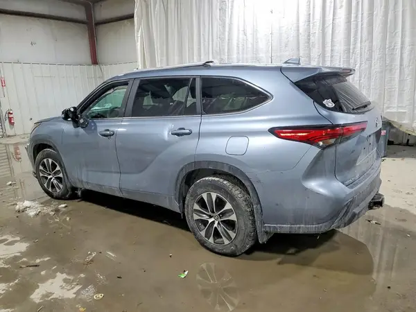 5TDKDRBH4PS004063 2023 TOYOTA HIGHLANDER - Image 2