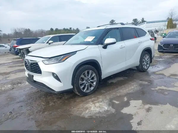 5TDKDRBH4PS012759 2023 TOYOTA HIGHLANDER - Image 2
