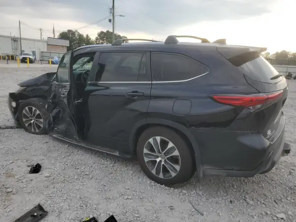 5TDKDRBH4PS015032 2023 TOYOTA HIGHLANDER - Image 2
