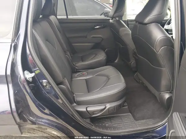 5TDKDRBH4PS017542 2023 TOYOTA HIGHLANDER - Image 8