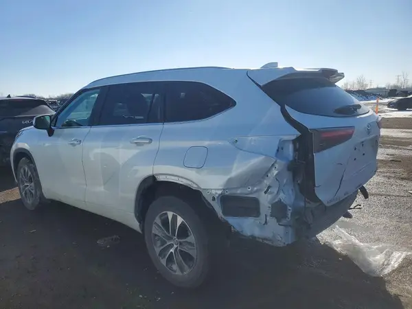 5TDKDRBH4PS022448 2023 TOYOTA HIGHLANDER - Image 2
