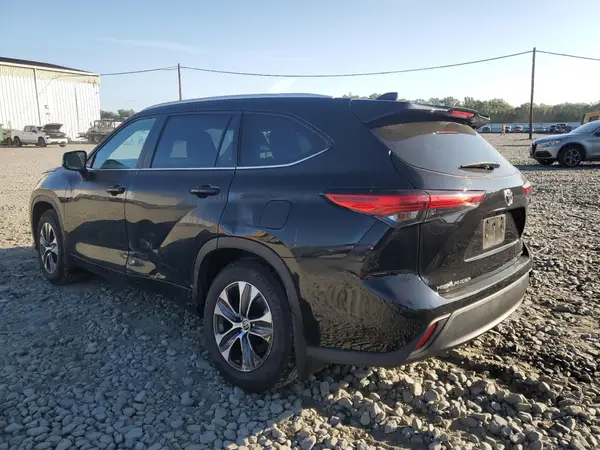 5TDKDRBH4PS029531 2023 TOYOTA HIGHLANDER - Image 2