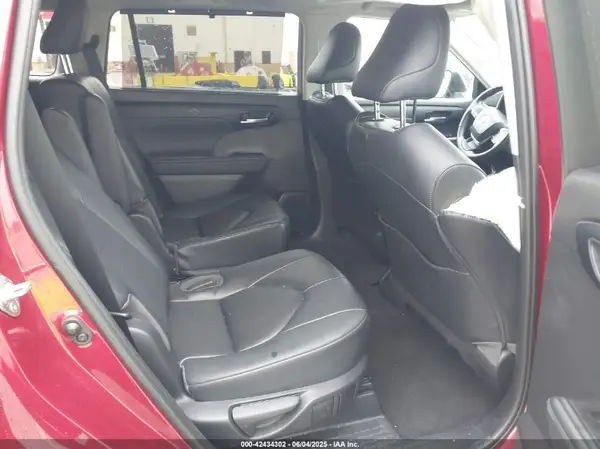 5TDKDRBH4PS031327 2023 TOYOTA HIGHLANDER - Image 8