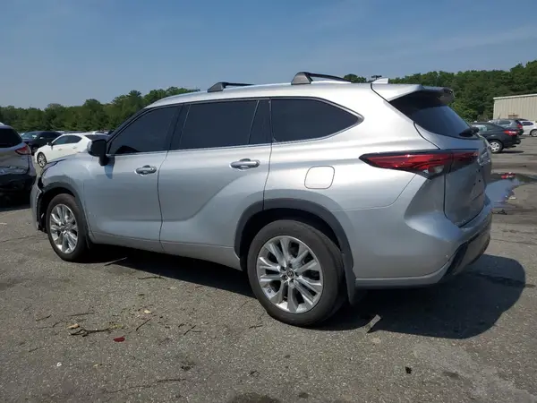 5TDKDRBH4PS032302 2023 TOYOTA HIGHLANDER - Image 2