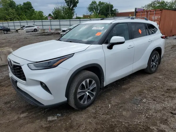5TDKDRBH4PS038682 2023 TOYOTA HIGHLANDER - Image 1