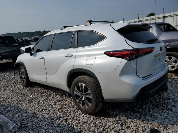 5TDKDRBH4PS038715 2023 TOYOTA HIGHLANDER - Image 2