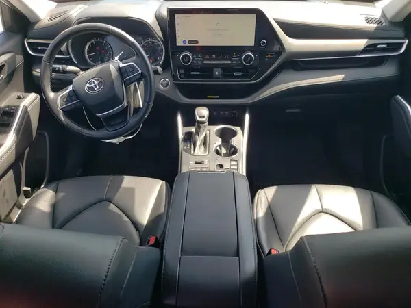 5TDKDRBH4PS038763 2023 TOYOTA HIGHLANDER - Image 8
