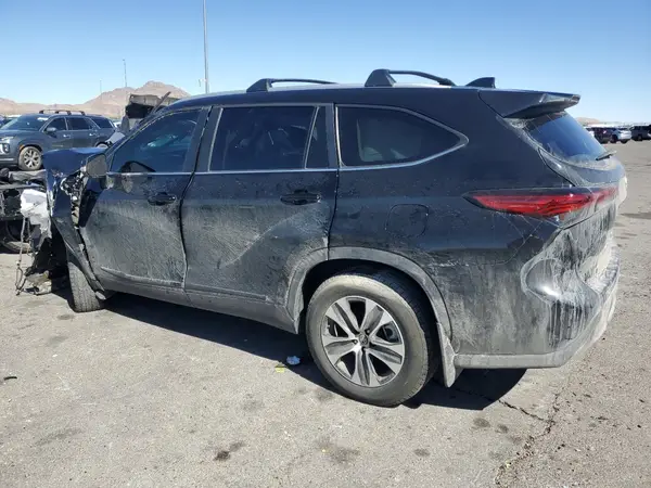 5TDKDRBH4PS042330 2023 TOYOTA HIGHLANDER - Image 2