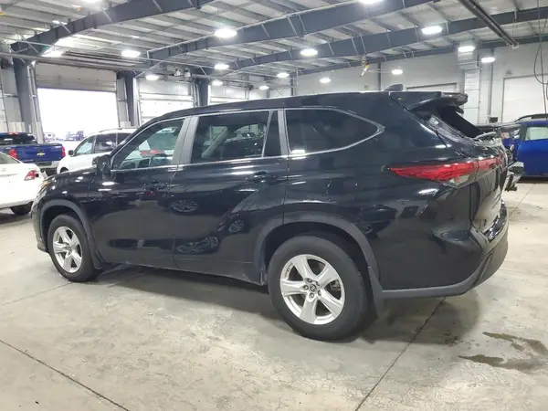 5TDKDRBH4PS502523 2023 TOYOTA HIGHLANDER - Image 2