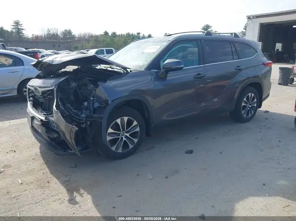 5TDKDRBH4PS507933 2023 TOYOTA HIGHLANDER - Image 2