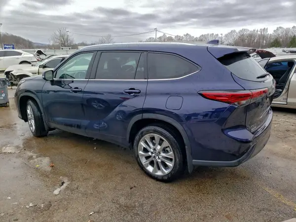 5TDKDRBH4PS518138 2023 TOYOTA HIGHLANDER - Image 2
