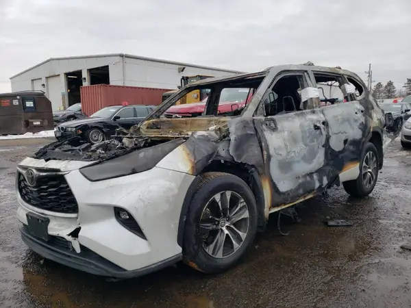 5TDKDRBH4PS522108 2023 TOYOTA HIGHLANDER - Image 1