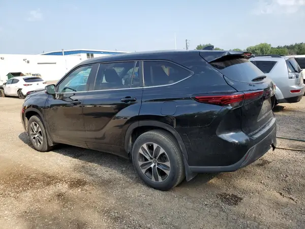 5TDKDRBH4PS522237 2023 TOYOTA HIGHLANDER - Image 2