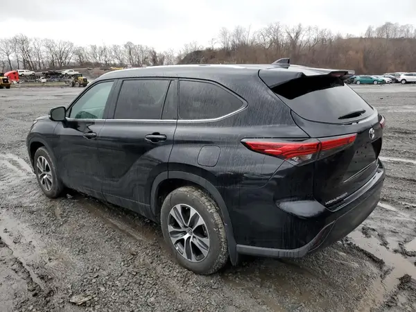 5TDKDRBH4PS523968 2023 TOYOTA HIGHLANDER - Image 2
