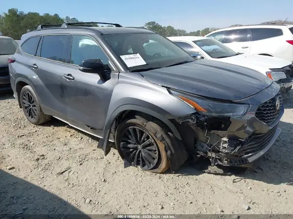 5TDKDRBH4RS530311 2024 TOYOTA HIGHLANDER - Image 1