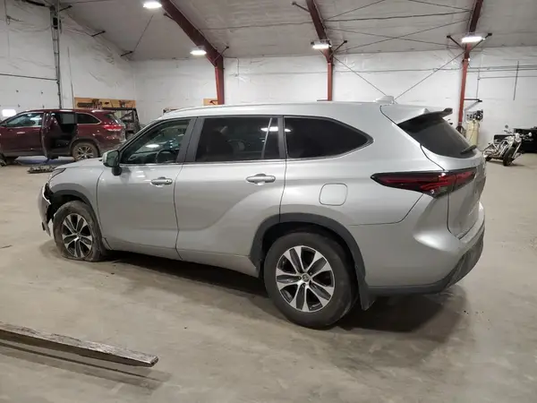 5TDKDRBH4RS536254 2024 TOYOTA HIGHLANDER - Image 2