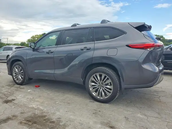 5TDKDRBH4RS538909 2024 TOYOTA HIGHLANDER - Image 2