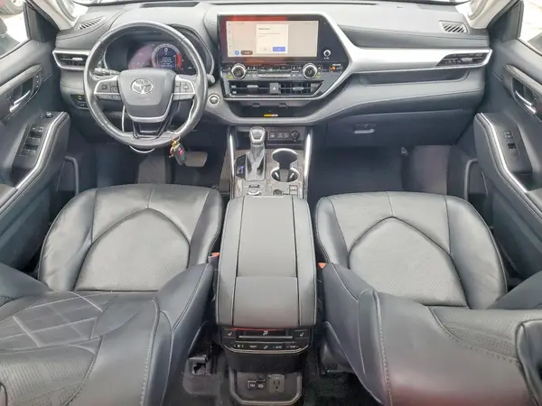 5TDKDRBH4RS538909 2024 TOYOTA HIGHLANDER - Image 8