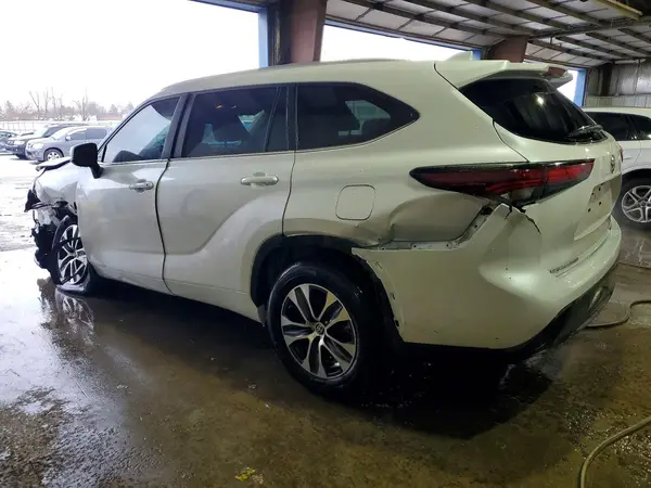 5TDKDRBH4RS543981 2024 TOYOTA HIGHLANDER - Image 2