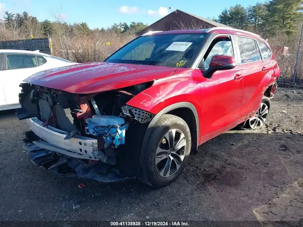 5TDKDRBH4RS547450 2024 TOYOTA HIGHLANDER - Image 2