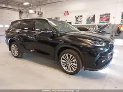5TDKDRBH4RS552020 2024 TOYOTA HIGHLANDER