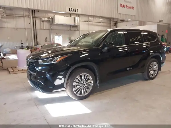 5TDKDRBH4RS552020 2024 TOYOTA HIGHLANDER - Image 2