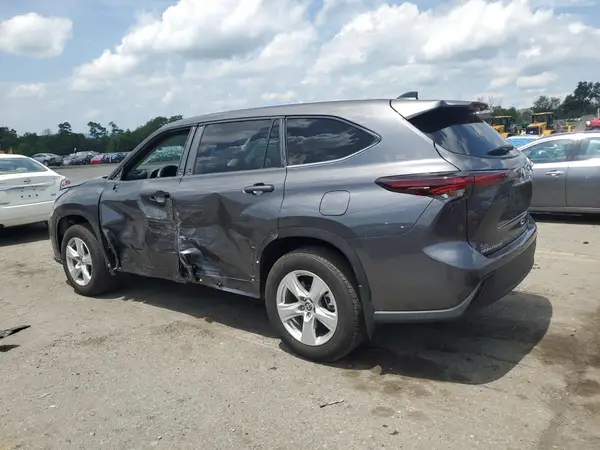 5TDKDRBH4RS553295 2024 TOYOTA HIGHLANDER - Image 2
