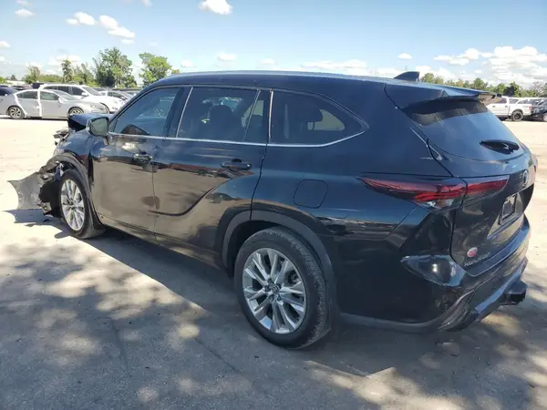 5TDKDRBH4RS558349 2024 TOYOTA HIGHLANDER - Image 2