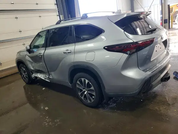 5TDKDRBH4RS559176 2024 TOYOTA HIGHLANDER - Image 2