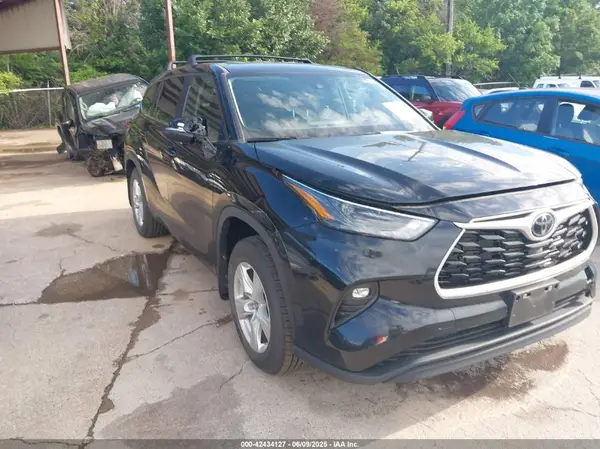5TDKDRBH4RS560084 2024 TOYOTA HIGHLANDER - Image 1