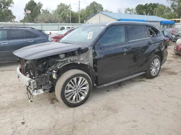 5TDKDRBH4RS562305 2024 TOYOTA HIGHLANDER - Image 1