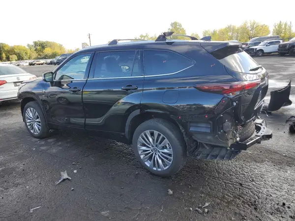 5TDKDRBH4RS566094 2024 TOYOTA HIGHLANDER - Image 2