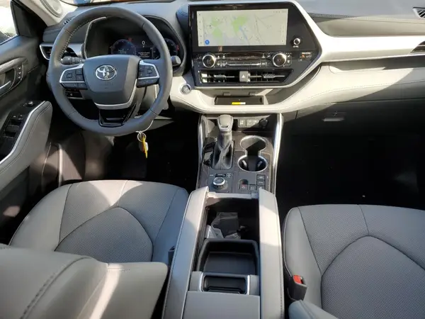 5TDKDRBH4RS566094 2024 TOYOTA HIGHLANDER - Image 8