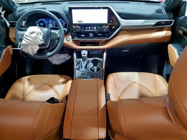 5TDKDRBH4SS586710 2025 TOYOTA HIGHLANDER - Image 8