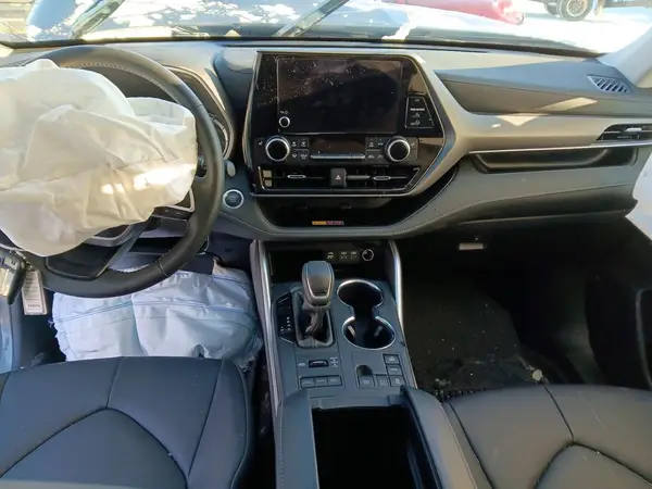 5TDKDRBH4SS589557 2025 TOYOTA HIGHLANDER - Image 8