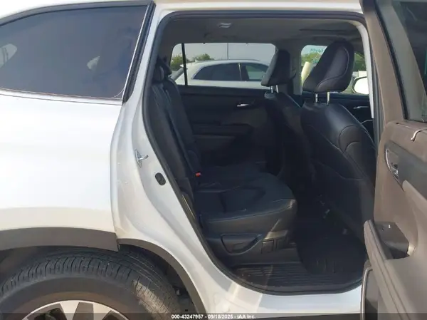 5TDKDRBH5PS006405 2023 TOYOTA HIGHLANDER - Image 8