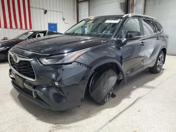 5TDKDRBH5PS008574 2023 TOYOTA HIGHLANDER - Image 1