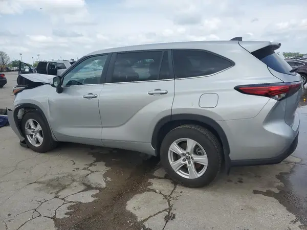 5TDKDRBH5PS009207 2023 TOYOTA HIGHLANDER - Image 2