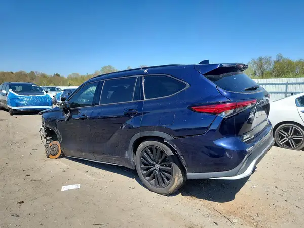 5TDKDRBH5PS012835 2023 TOYOTA HIGHLANDER - Image 2